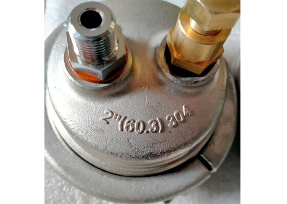 Tampas versáteis para tubos de plástico que oferecem soluções de vedação seguras para tubos de polietileno usando anéis de silicone e sistemas de fechamento de metal