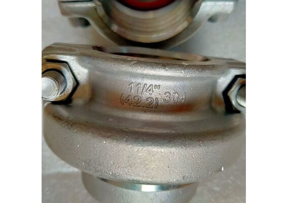 Tampas de extremidade de tubo de plástico duráveis ​​com anéis de vedação de silicone incorporados em anéis de metal para vedação e proteção eficazes das extremidades do tubo